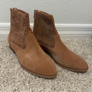 Never worn. Jack Rogers booties size 8